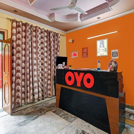 Oyo Galaxy Plaza Hotel Ghaziabad Buitenkant foto