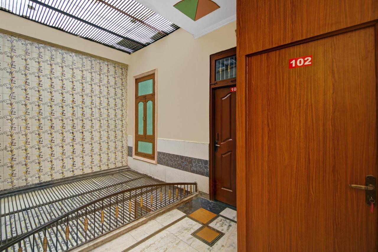 Oyo Galaxy Plaza Hotel Ghaziabad Buitenkant foto