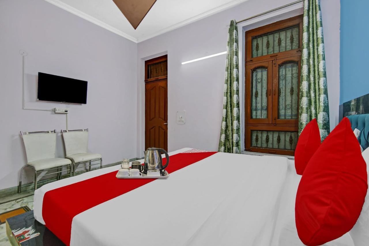 Oyo Galaxy Plaza Hotel Ghaziabad Buitenkant foto